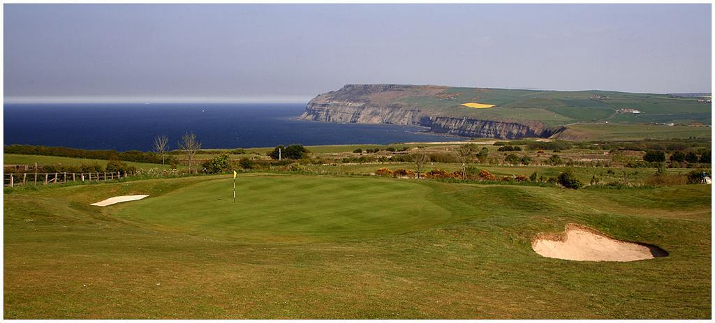 Готель Hunley Golf Club Солтберн-бай-те-Сі Екстер'єр фото